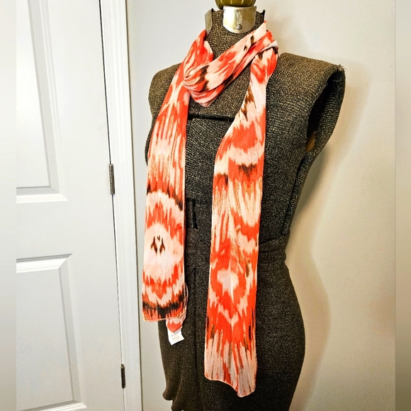 NWT Chicos Sunsetsands Oblong Scarf Tandoori Orange - Picture 3 of 5